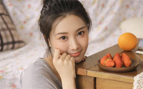 女生暗恋你最准的表现,只要你够用心就能发现 女生暗恋你最准的表现,只要你够用心就能发现第2张